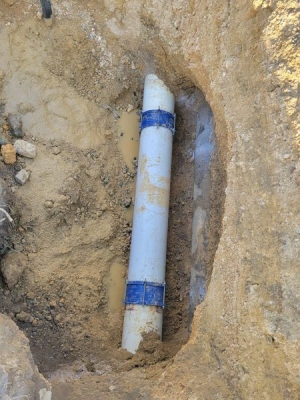 Reparación de avería línea de Macro red de 16&quot; de La Marginal Las Américas (El Valiente).
